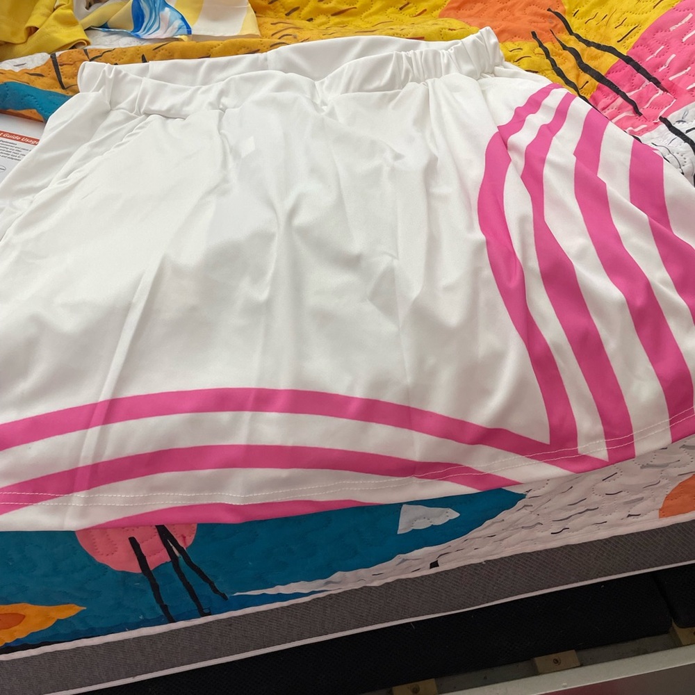 Source Unknown White Mini Skirt with Pink Stripe Detail